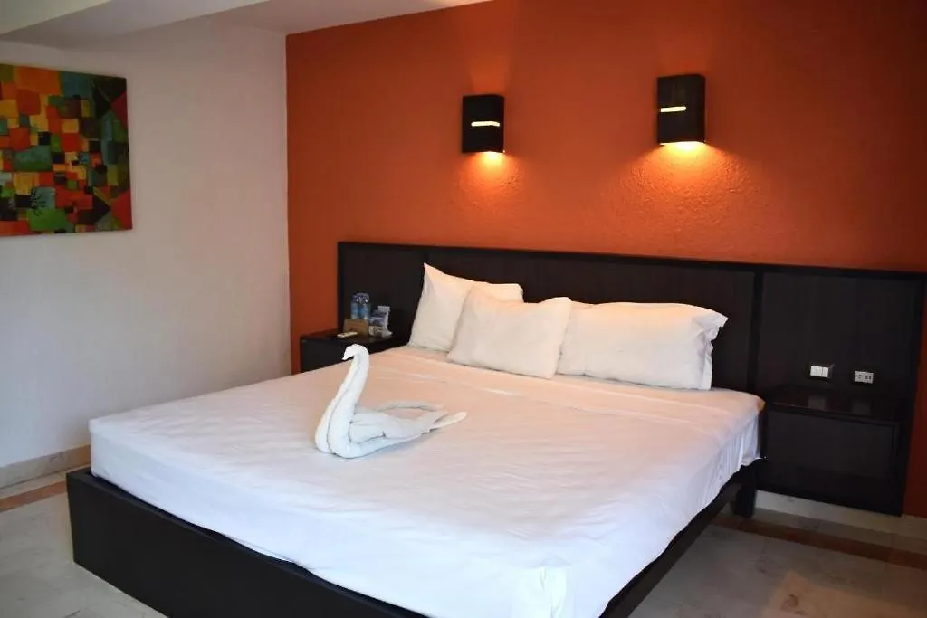 Illusion Boutique Hotel By BFH Playa del Carmen 4*,